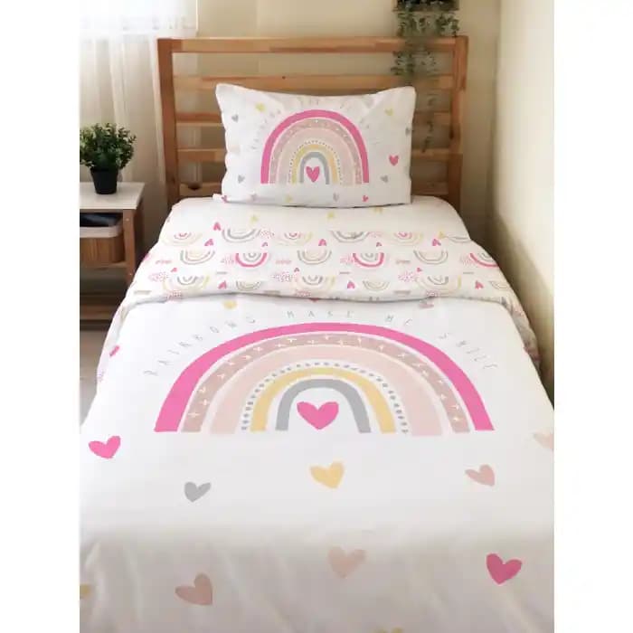 Gökkuşağı Desenli Nevresim Takımıyla Yatak Odasına Renk ve Canlılık Katın