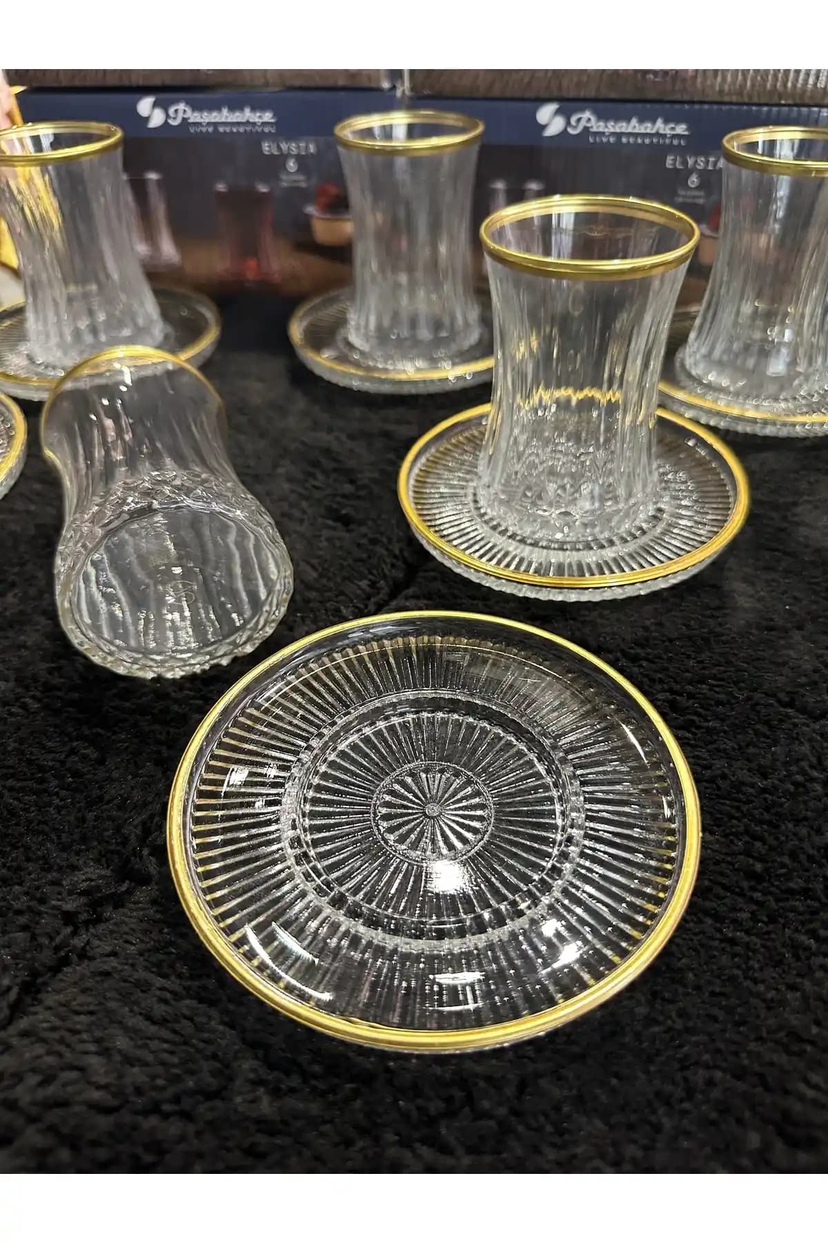 Gold Çay Tabağı Dekorasyonda Zarafet ve İşlevselliğin Birleşimi