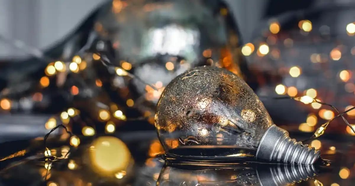 Gri Servis Tabağıyla Dekorasyonda Zarafetin Anahtarı ve Modern Mekanlar İçin İpuçları