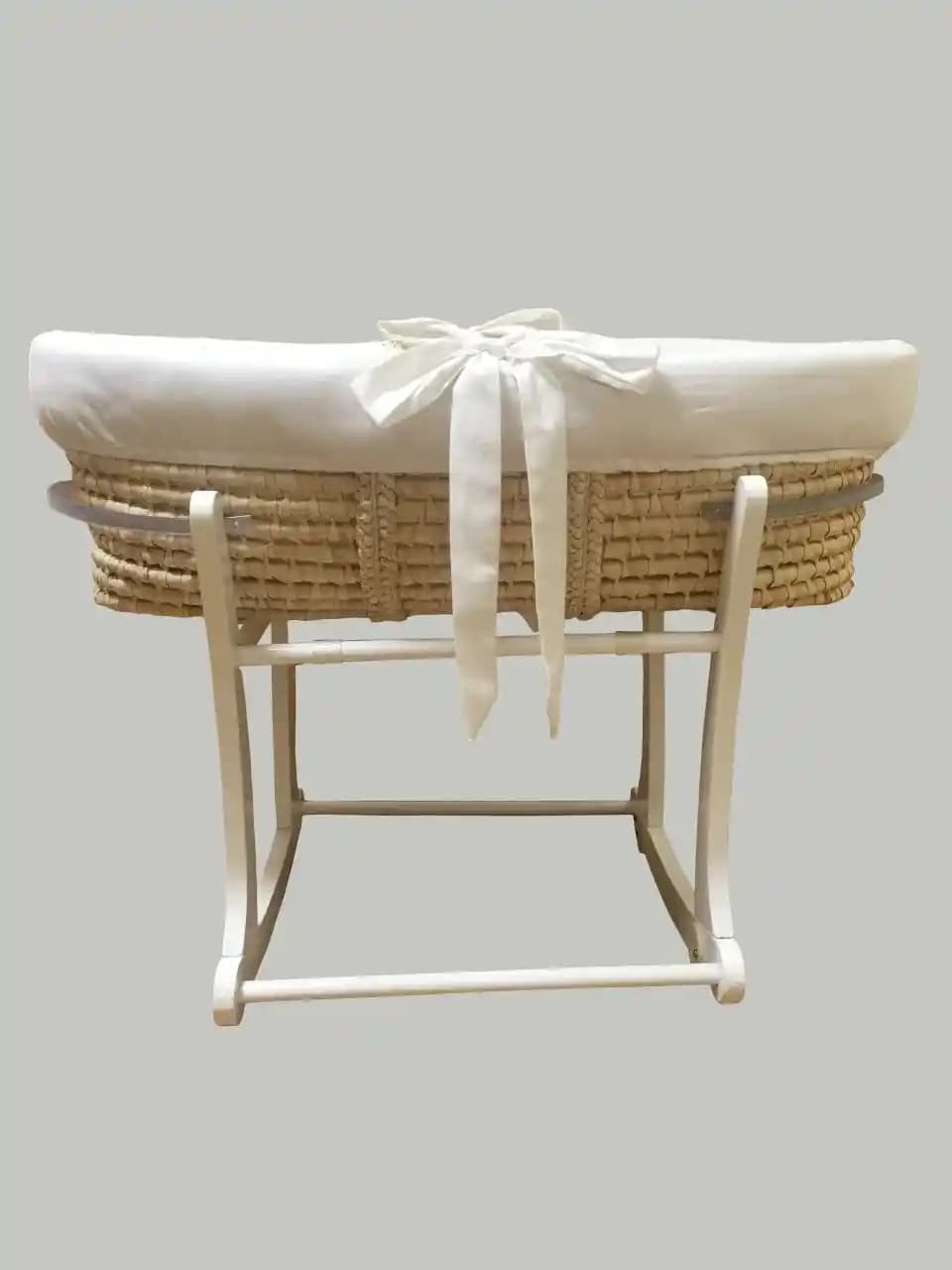 Hasır Bebek Sepetleri: Doğal ve Şık Dekorasyon İçin Fonksiyonel Çözüm