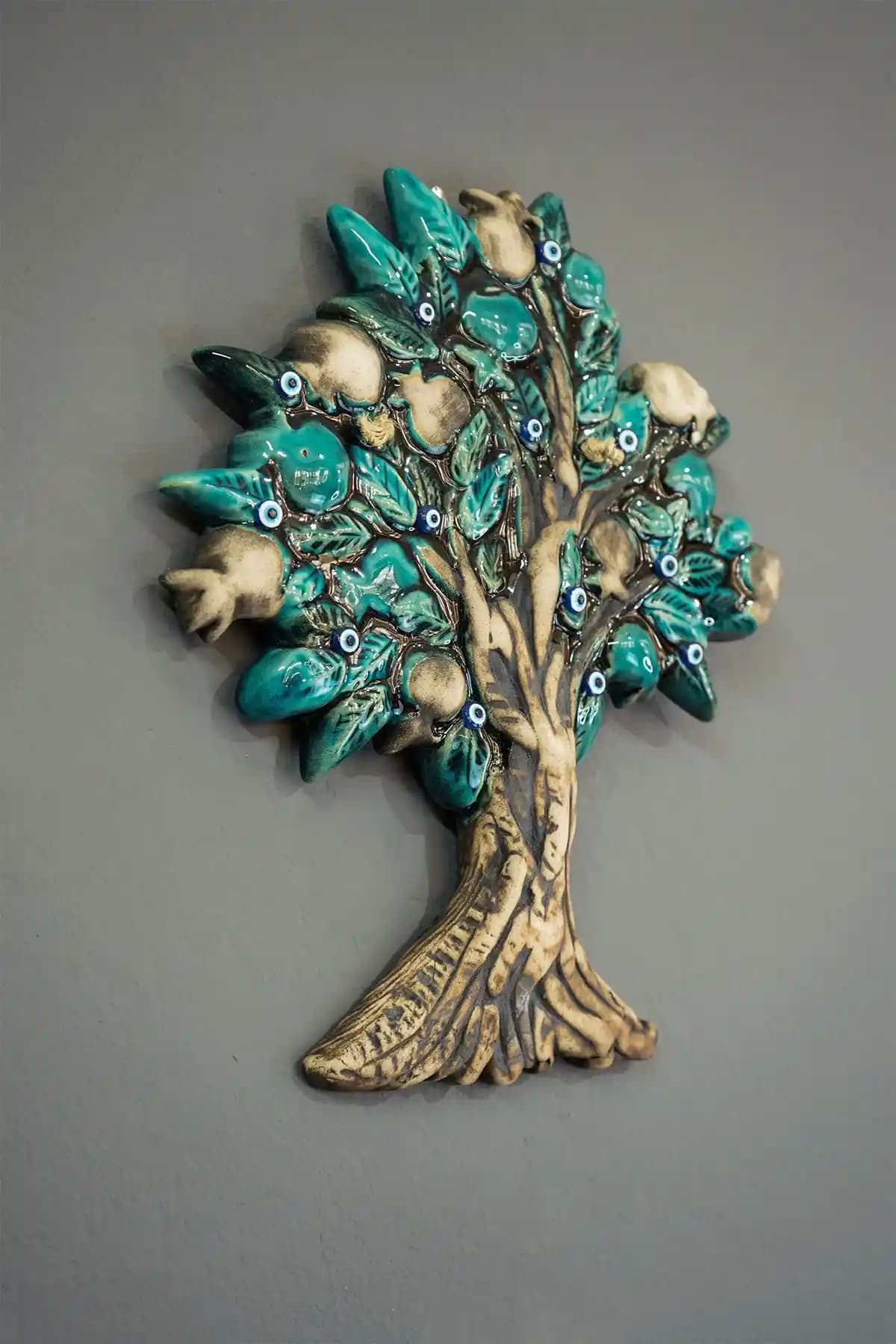 Hediyelik Duvar Süsleri ile Dekorasyonda Şıklık ve Anlam Yaratma Rehberi