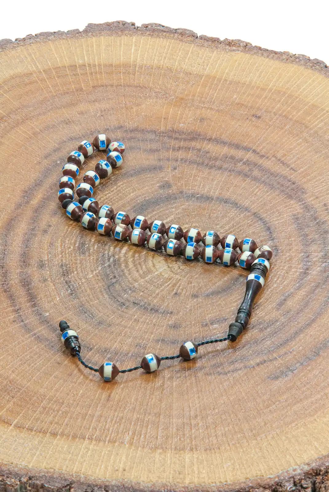 Hediyelik Tesbihler: Dekorasyon ve Mobilyada Zarafetin Modern ve Geleneksel Birleşimi