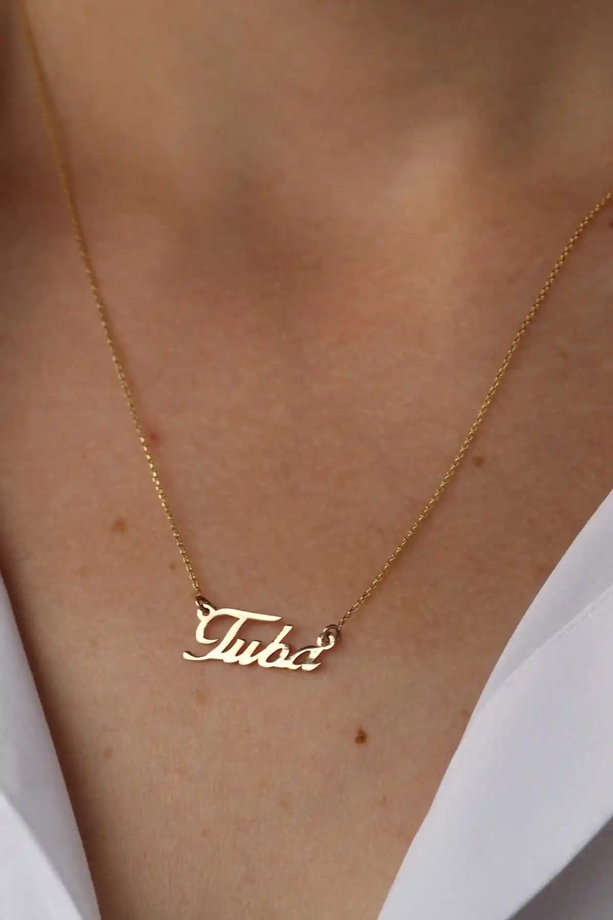 İsim kolyeleri ile ev ve mobilyalarda kişisel dokunuşlar yapmanın yolları