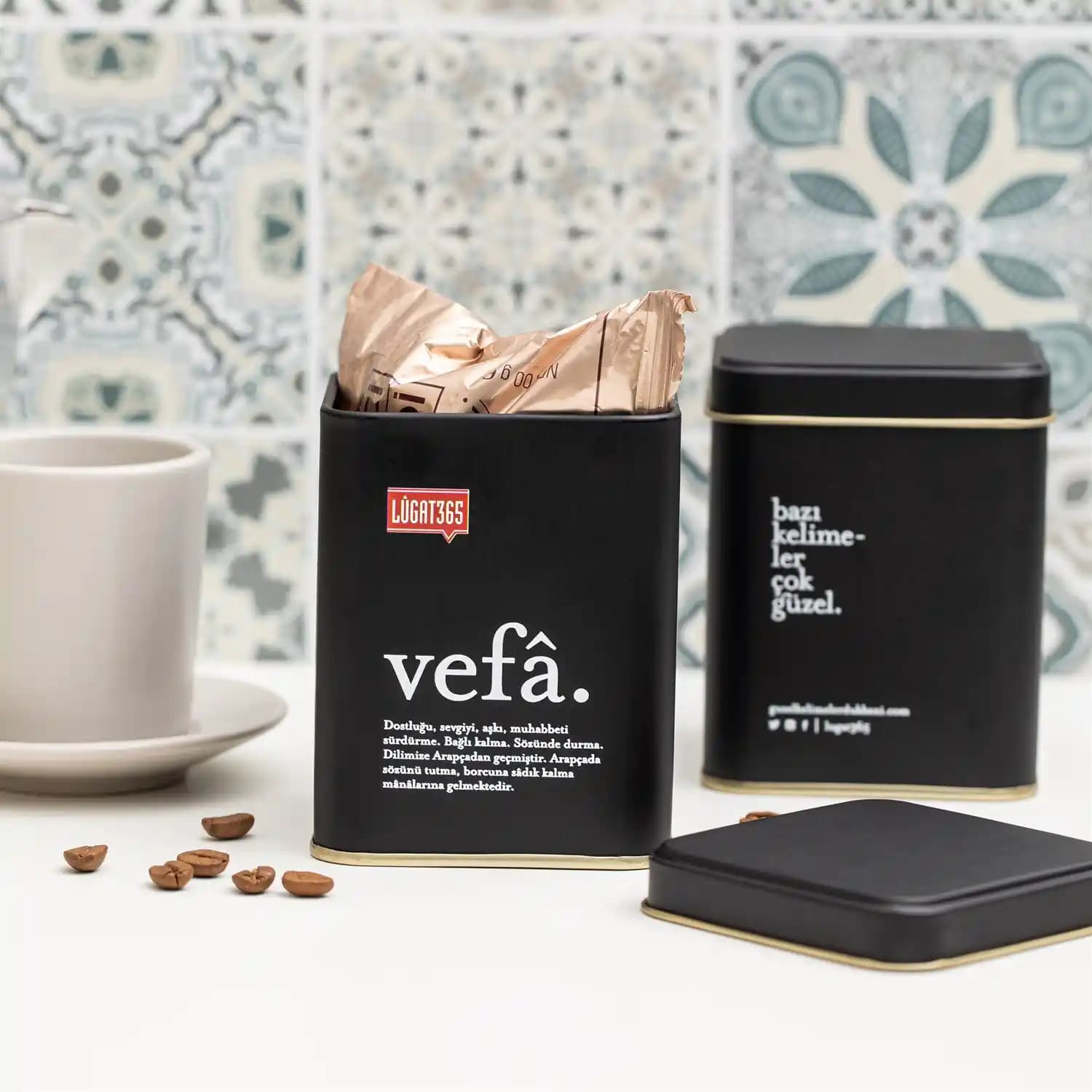 Kahve Kutuları ile Yaratıcı ve Şık Dekorasyon Fırsatları ve Kendin Yap Projeleri