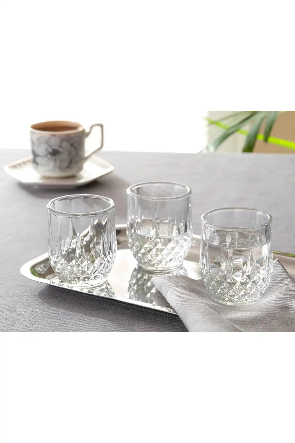 Kahve Suyu Bardağı ve Dekorasyonunda Yaratıcı ve Şık Dokunuşlar
