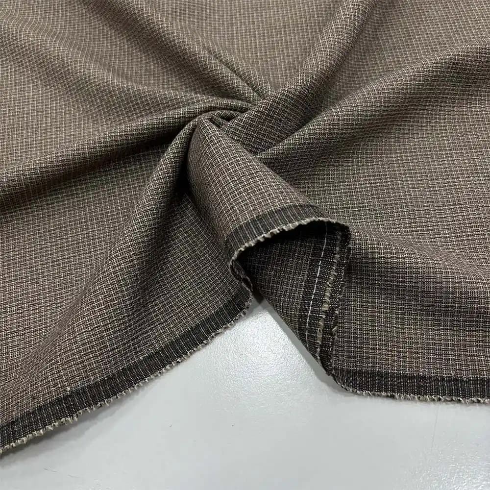 Kahverengi Keten Kumaşın Dekorasyondaki Kullanım Alanları ve Avantajları