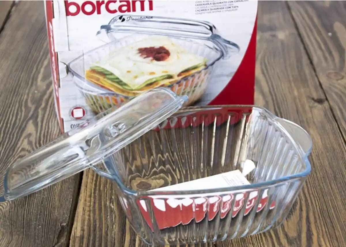 Kapaklı Kare Borcam ile Modern ve Şık Mutfak Dekorasyonları ve Saklama Çözümleri