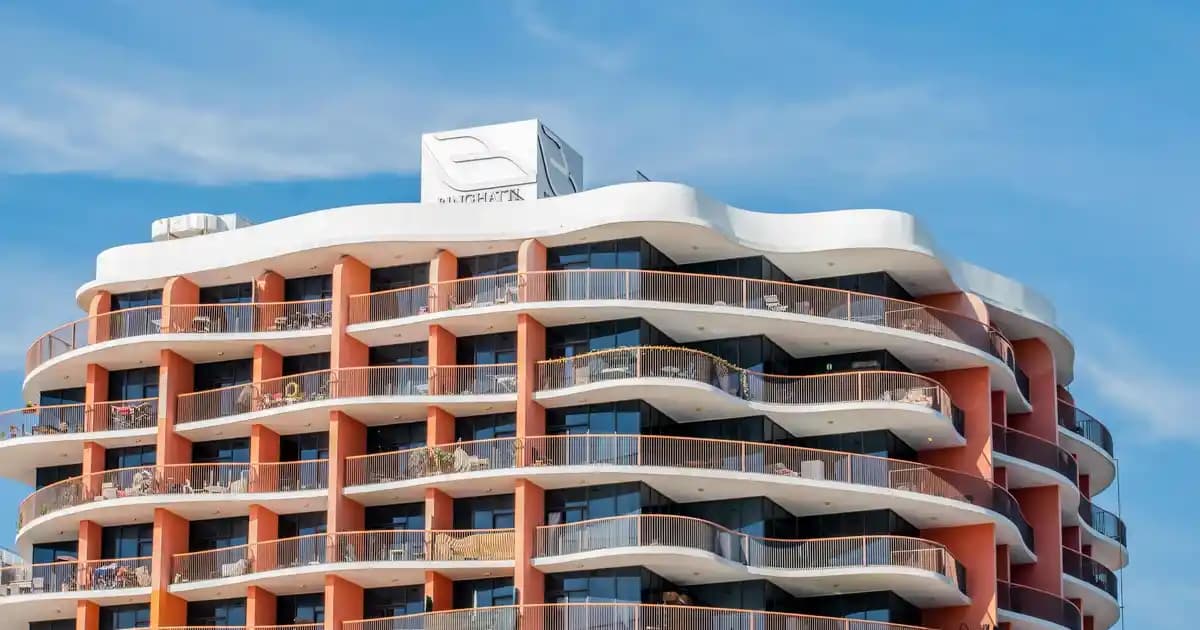 Karaca Nakkaş Fırın Kabı: Geleneksel Tasarım ve Fonksiyonellik Bir Arada