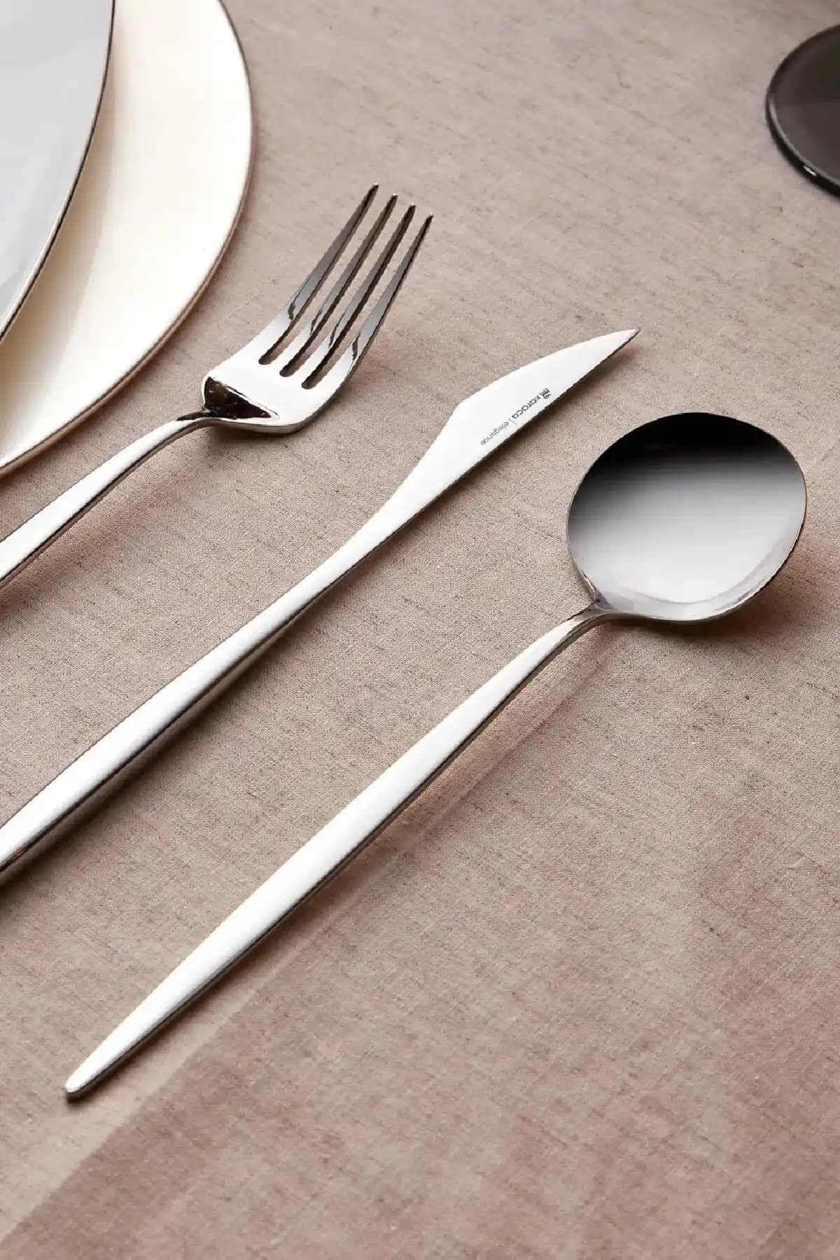 Karaca Porto Çatal Bıçak Takımı ile Modern ve Şık Mutfak Dekorasyonu Sağlayın