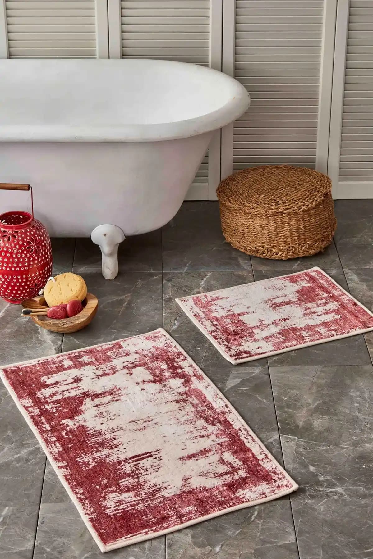 Kırmızı Banyo Paspası: Estetik ve Güvenlik İçin Modern Dekorasyon Seçenekleri