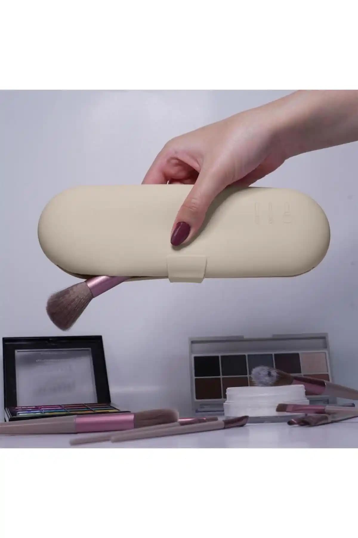 Krem Rengi Silikon ile Dekorasyon ve Mobilyada Zarafet ve Dayanıklılık Sağlayın