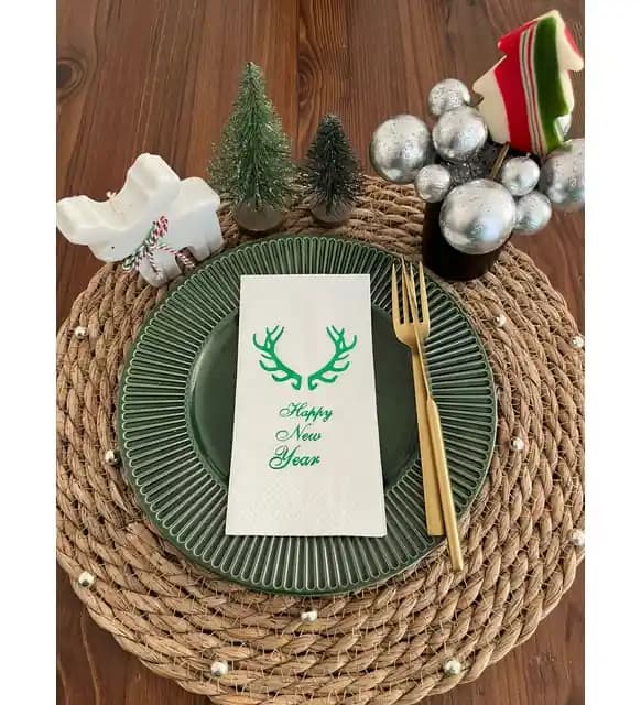 Küçük Peçete ile Dekorasyonda Şıklık ve Kullanışlılık: Masa ve Mekan Dekorasyon İpuçları