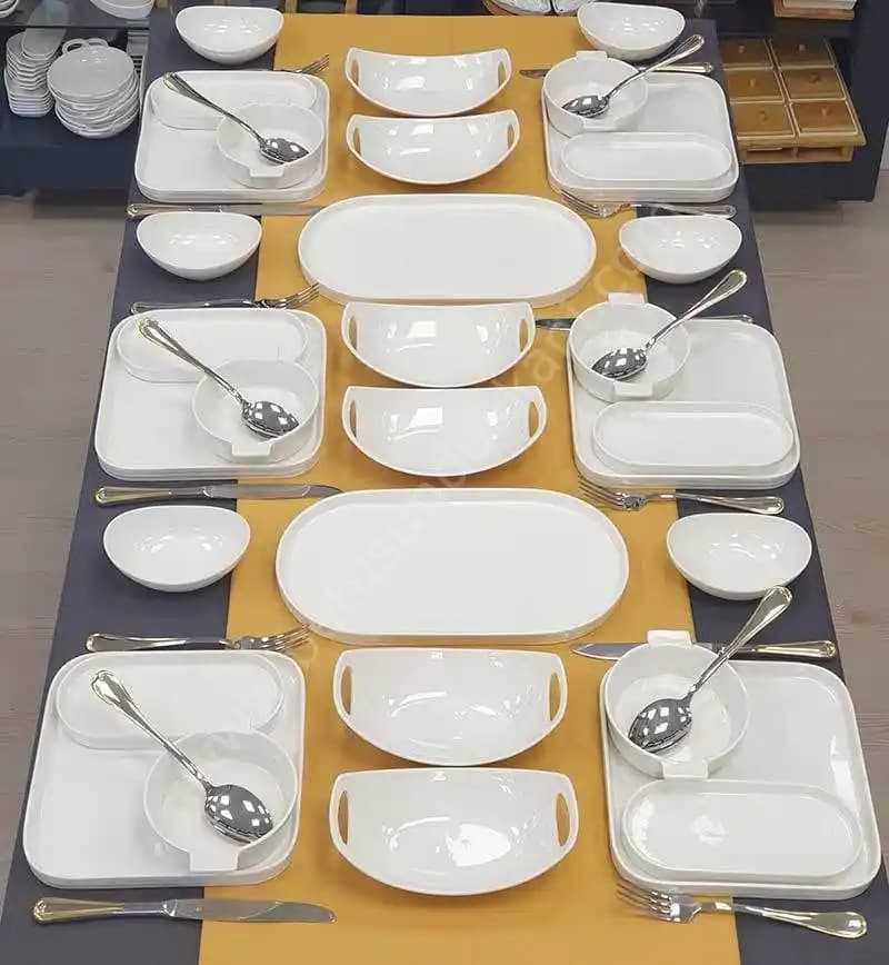 Kulplu Yemek Takımlarıyla Sofralarınıza Şıklık ve Fonksiyonellik Katın