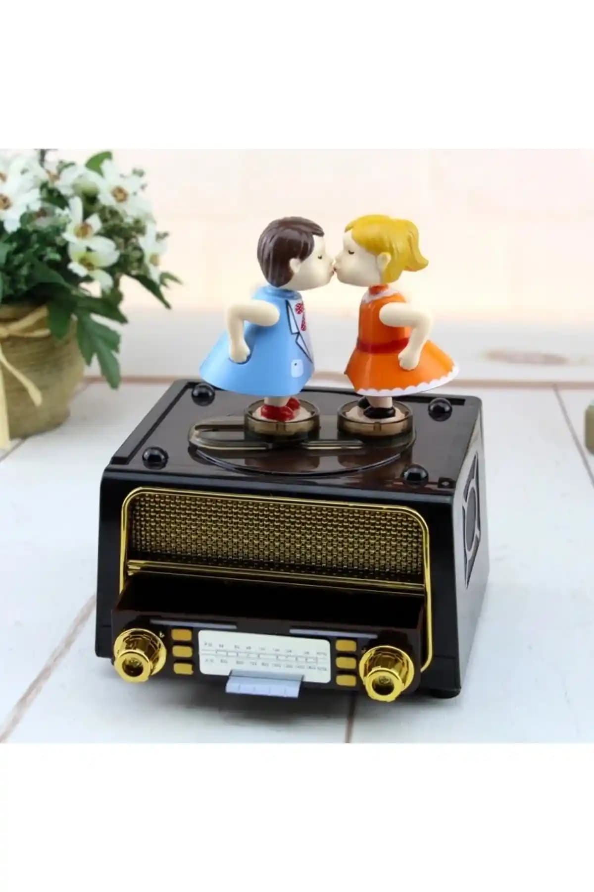 Kurmalı Müzik Kutuları ile Dekorasyonda Zarafet ve Nostalji Yaratın