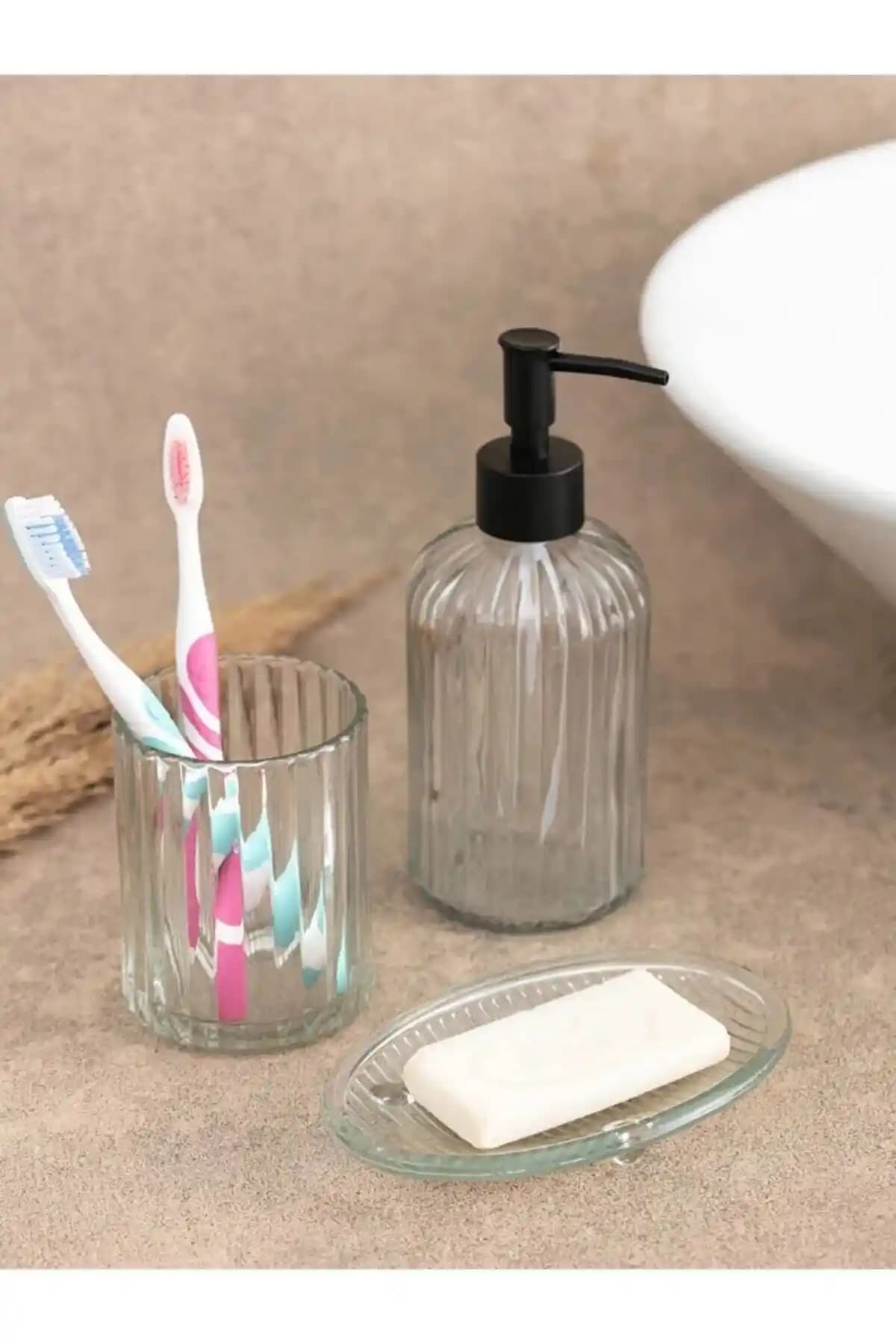 LCW Banyo Setleri ile Modern ve Fonksiyonel Banyo Dekorasyonu Nasıl Yapılır