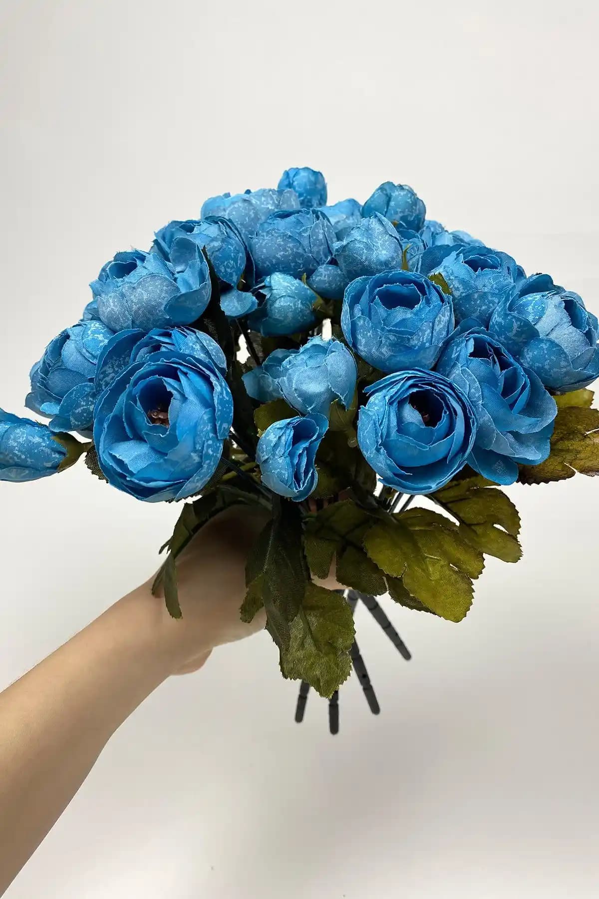 Mavi Şakayık Dekorasyonda Zarafetin Sembolü ve Kullanım İpuçları