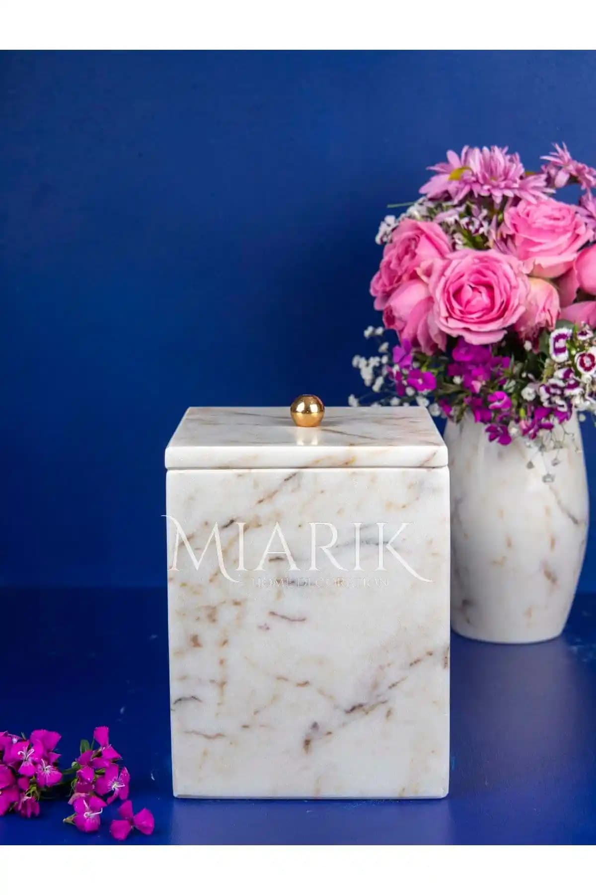 Mermer Çöp Kovası ile Dekorasyonunuza Zarafet Katmanın Modern Yolları