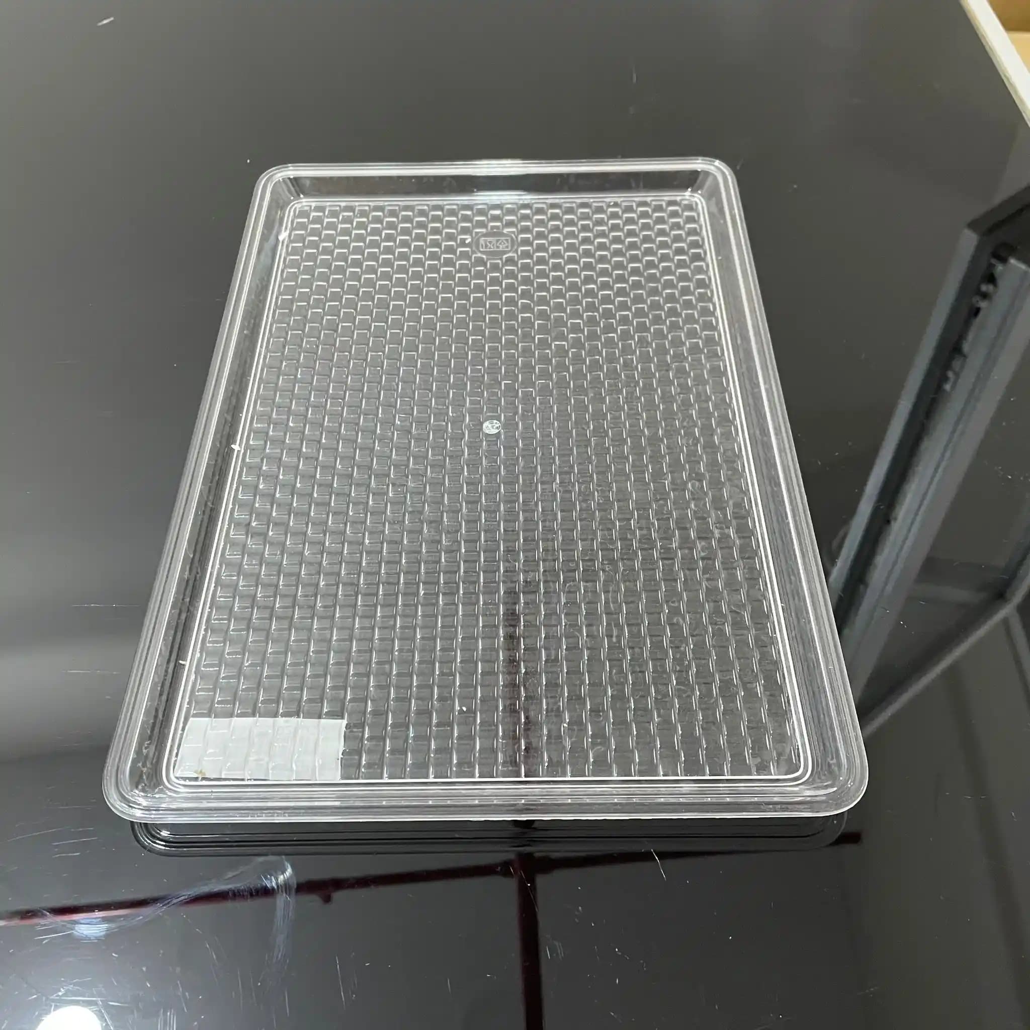 Mika Tepsi Nedir ve Dekorasyonda Şıklık ile Fonksiyonelliği Birleştiren Özellikleri