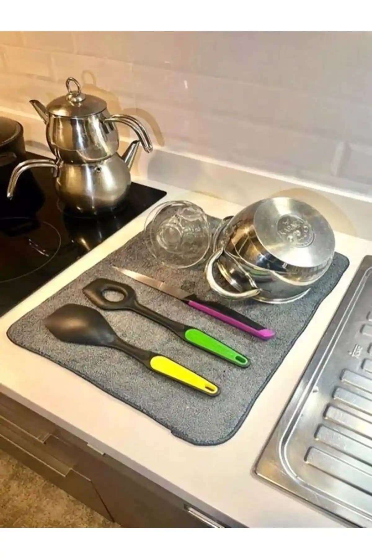 Mikrofiber Bulaşık Kurutma Matı ile Modern ve Hijyenik Mutfaklar İçin Pratik Çözüm