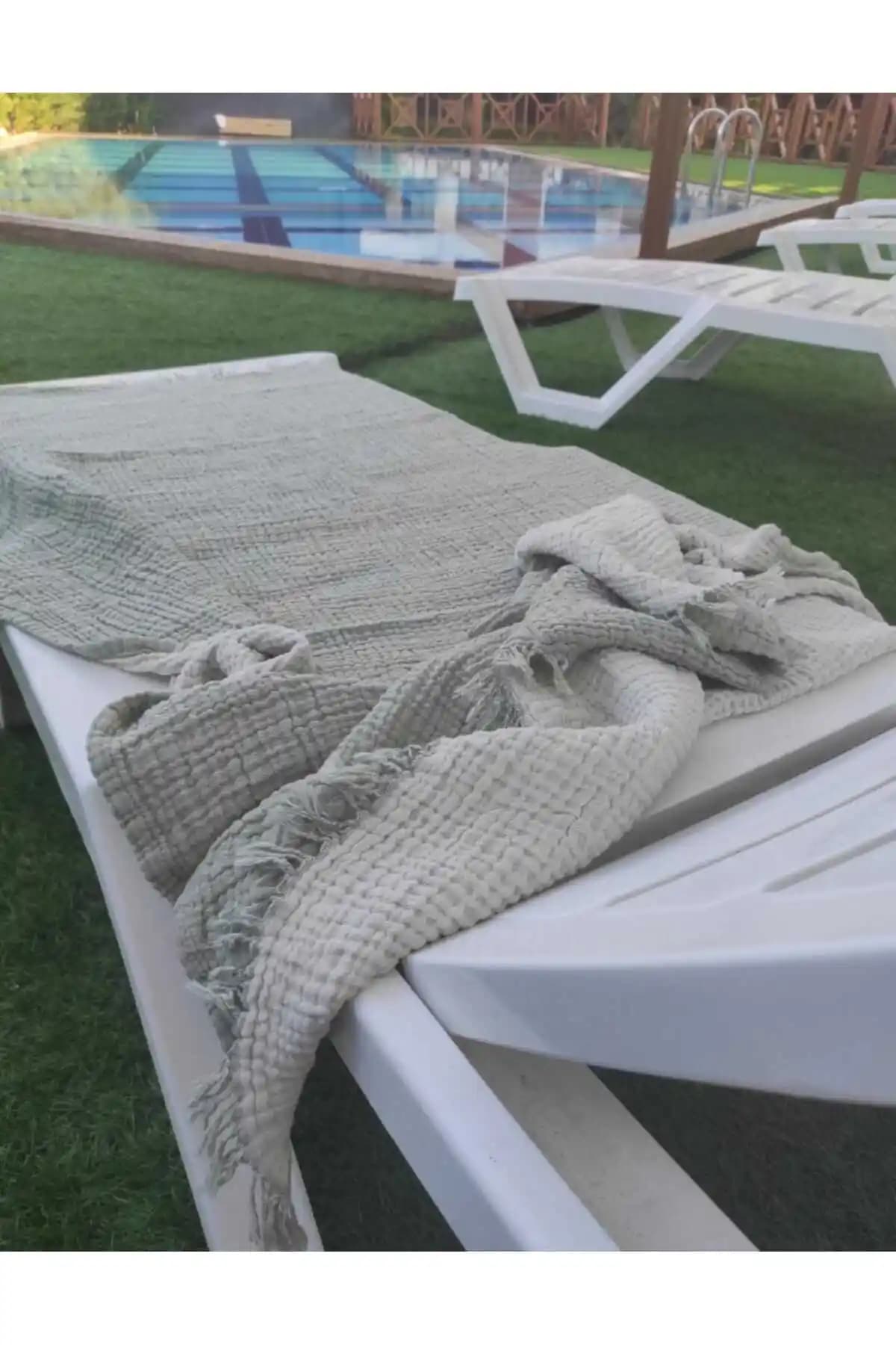 Müslin Plaj Havlusu Nedir ve Dekorasyonda Nasıl Kullanılır