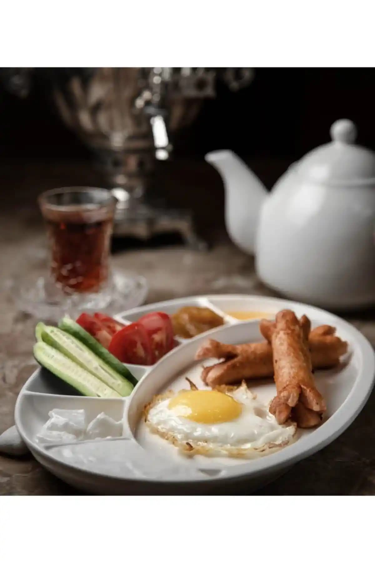 Oval Kahvaltı Tabaklarıyla Sofralarınızı Şıklık ve Fonksiyonellik İle Yenileyin