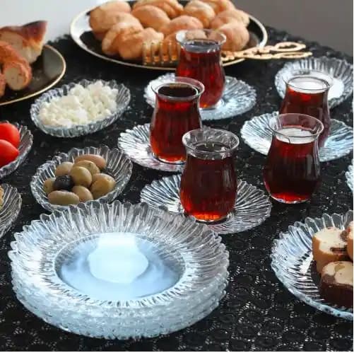 Paşabahçe Cam Kahvaltı Setleri: Şıklık ve Fonksiyonelliğin Modern Buluşması