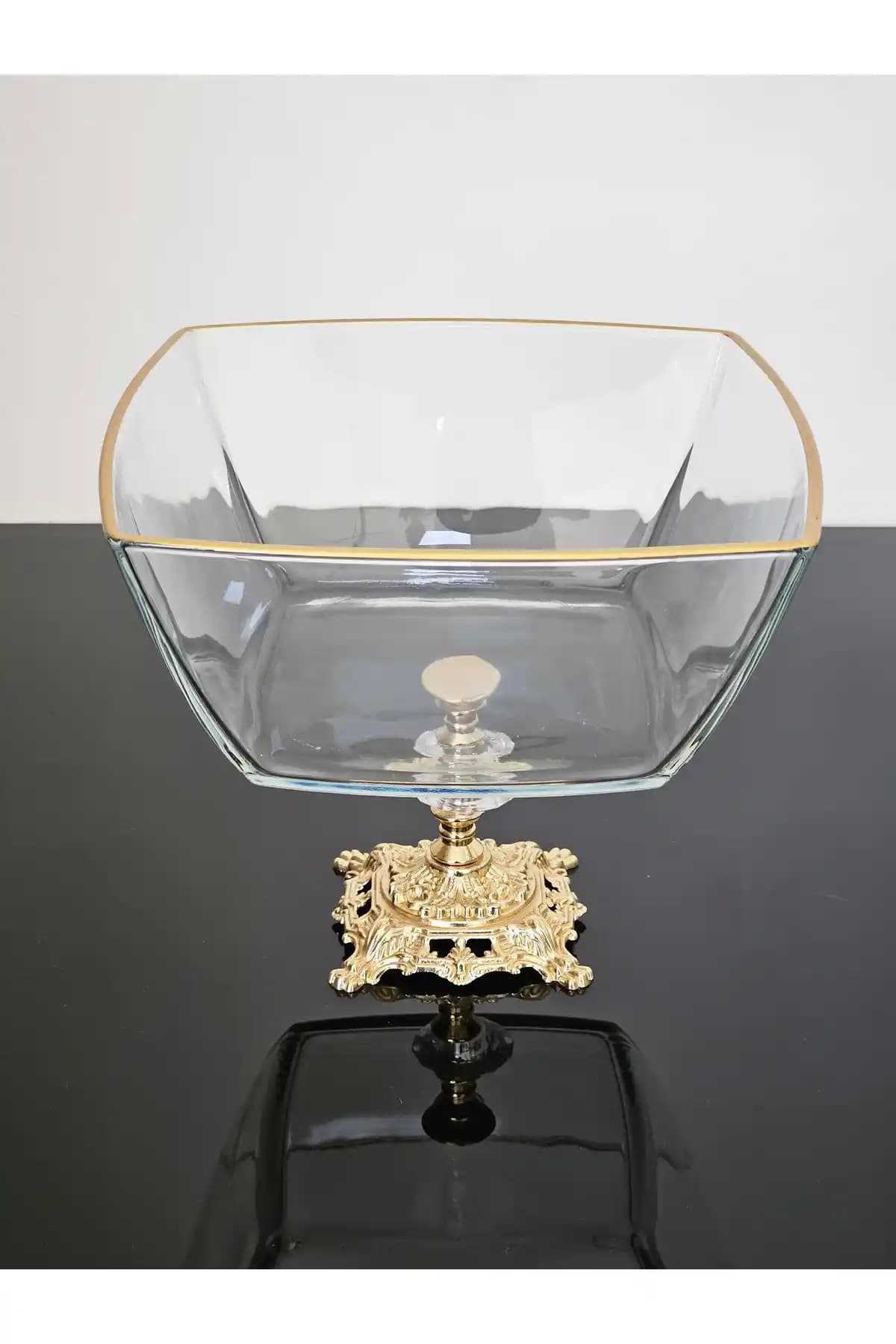 Paşabahçe Sunumlukları ile Şık ve Fonksiyonel Sofralar Yaratın