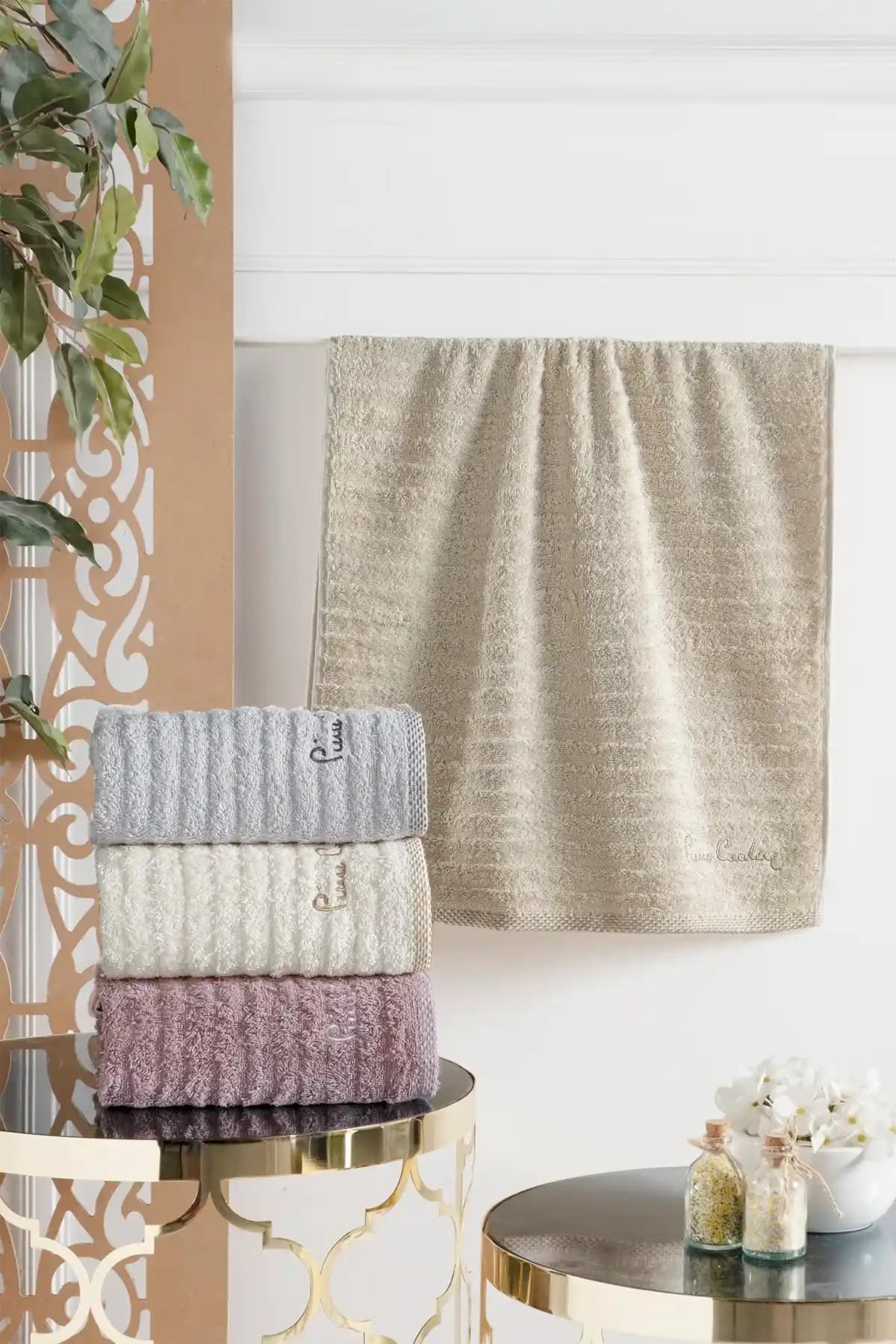 Pierre Cardin 4'lü Wave Yüz Havlusu: Modern ve Şık Tasarım ile Konfor Sunar