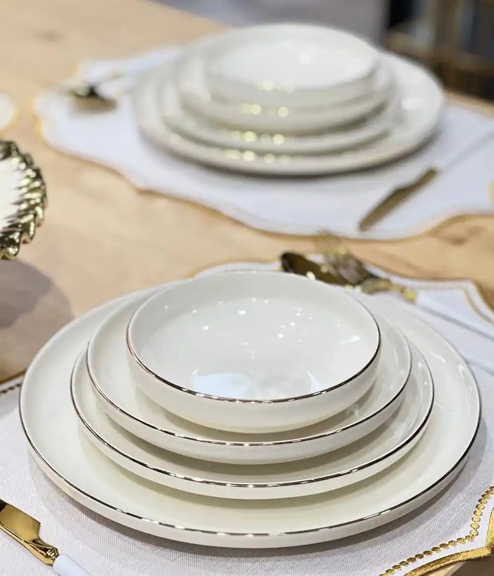 Safir Yemek Takımı ile Sofralarınıza Zarafet Katın Modern ve Dayanıklı Tasarımlar