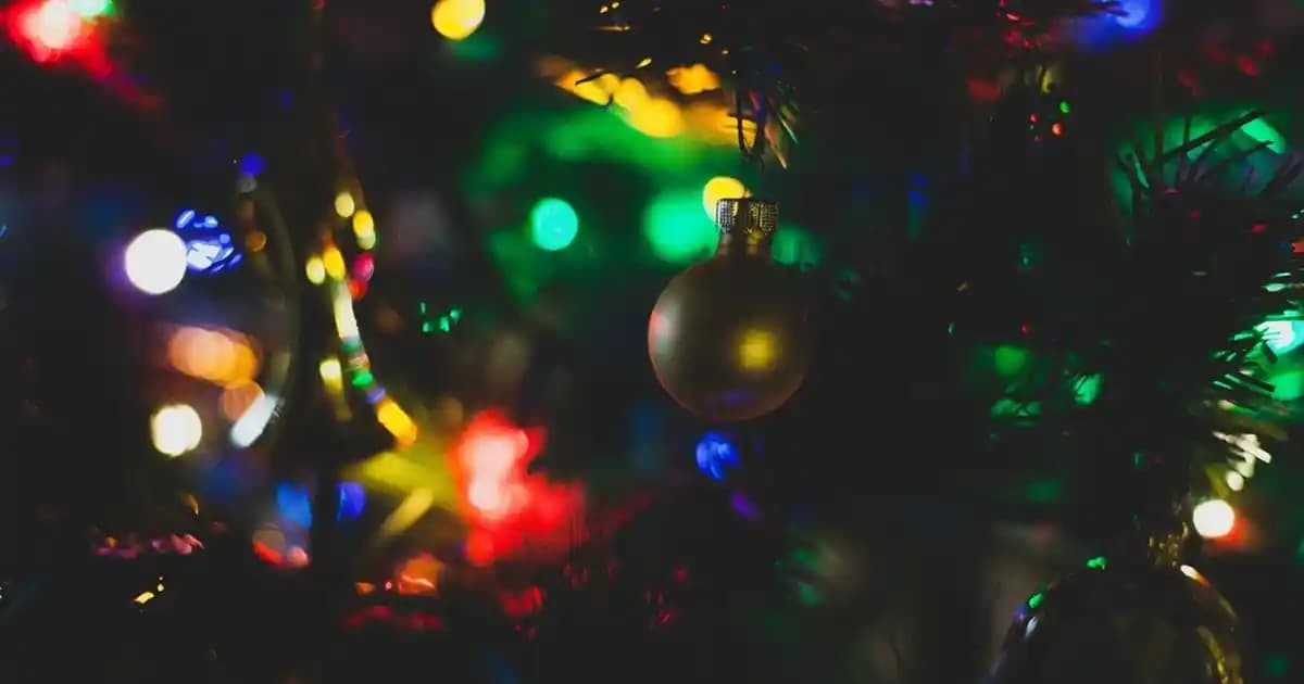 Sıvı Aydınlatıcı Kullanımı ve Dekorasyonda Işıltı Yaratma Rehberi