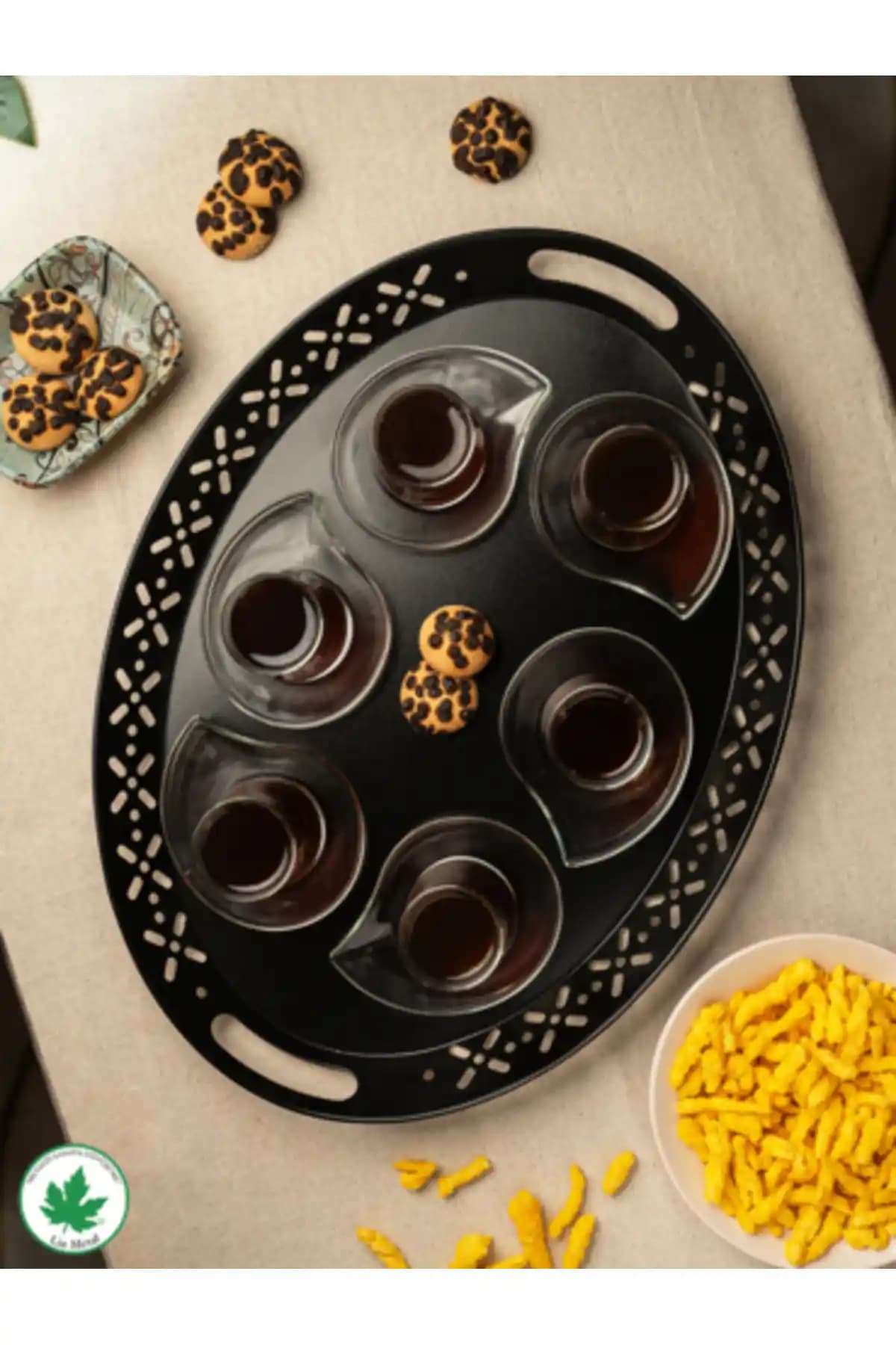 Siyah Çay Tepsisi ile Modern Dekorasyonda Şıklık ve Fonksiyonellik Sağlama Rehberi