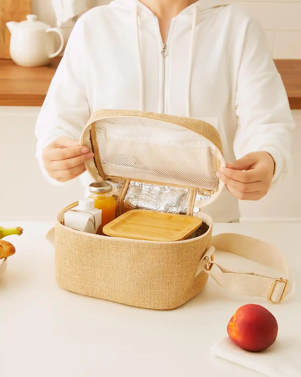 Soğuk Tutan Çantalar: Dekorasyon ve Fonksiyonellikte Yenilikçi Çözüm Yaklaşımları