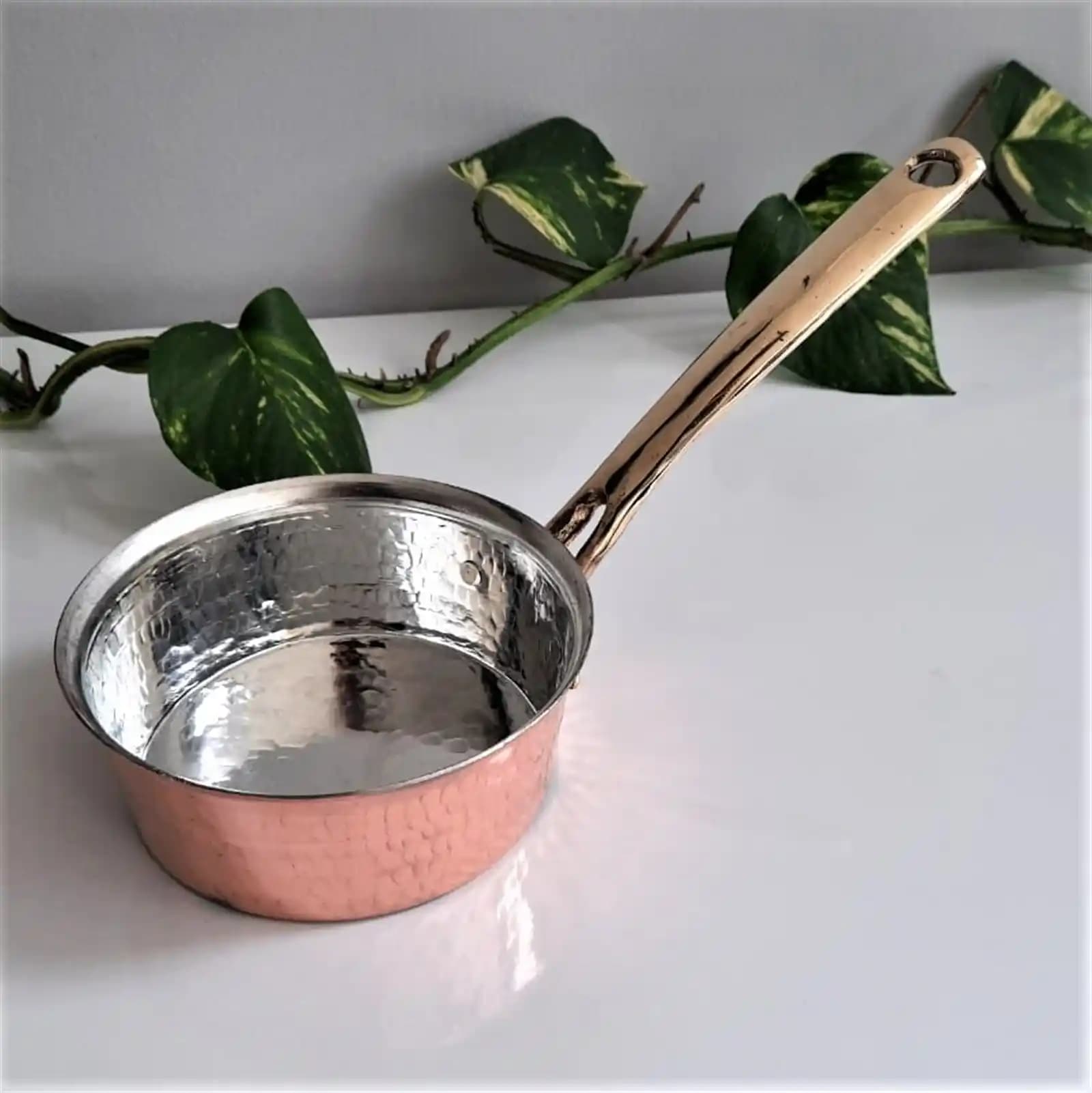 Sosluk Tava Seçimi ve Kullanımı: Mutfakta Pratik ve Estetik Çözümler