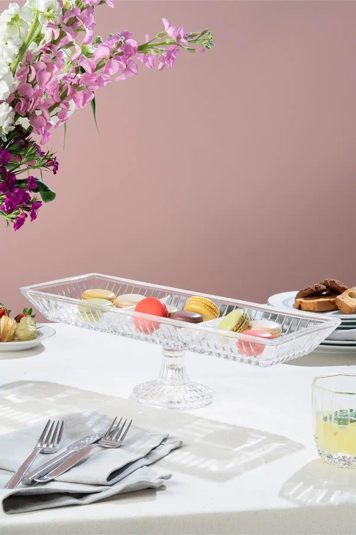 Sunumluk Modelleri ile Dekorasyonda Şıklık ve Fonksiyonellik Sağlayan Çeşitler