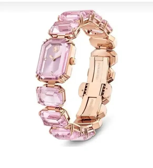 Swarovski Taşlı Saatler: Zarif ve Parlak Tasarımlarla Şıklığınızı Tamamlayın