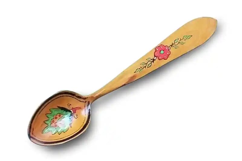 Tahta Kaşıkların Dekorasyon ve Mobilyada Kullanımı: Doğal ve Estetik Bir Dokunuş