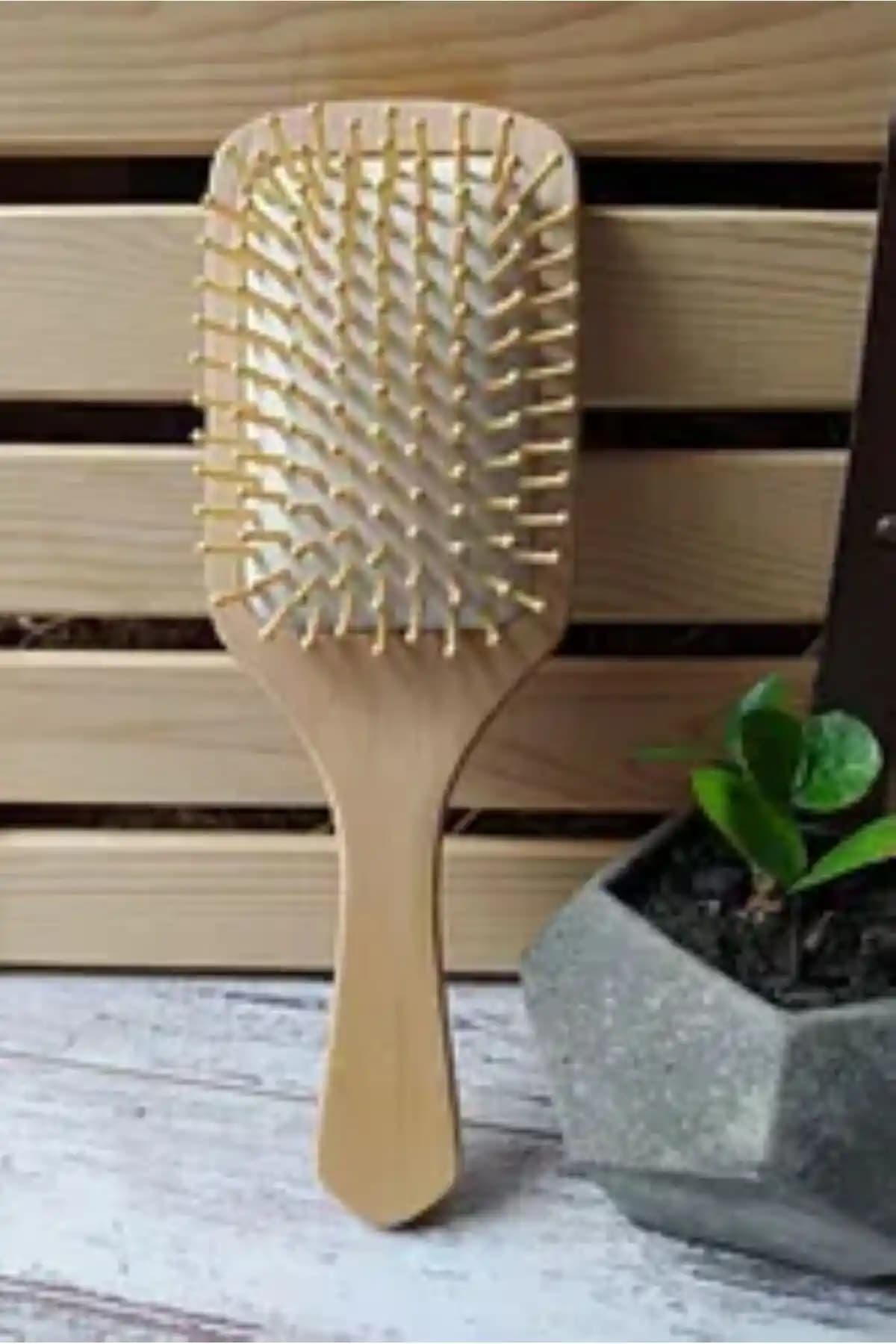 Tahta Saç Fırçası ile Doğal ve Şık Dekorasyon Fikirleri ve Kullanım Alanları