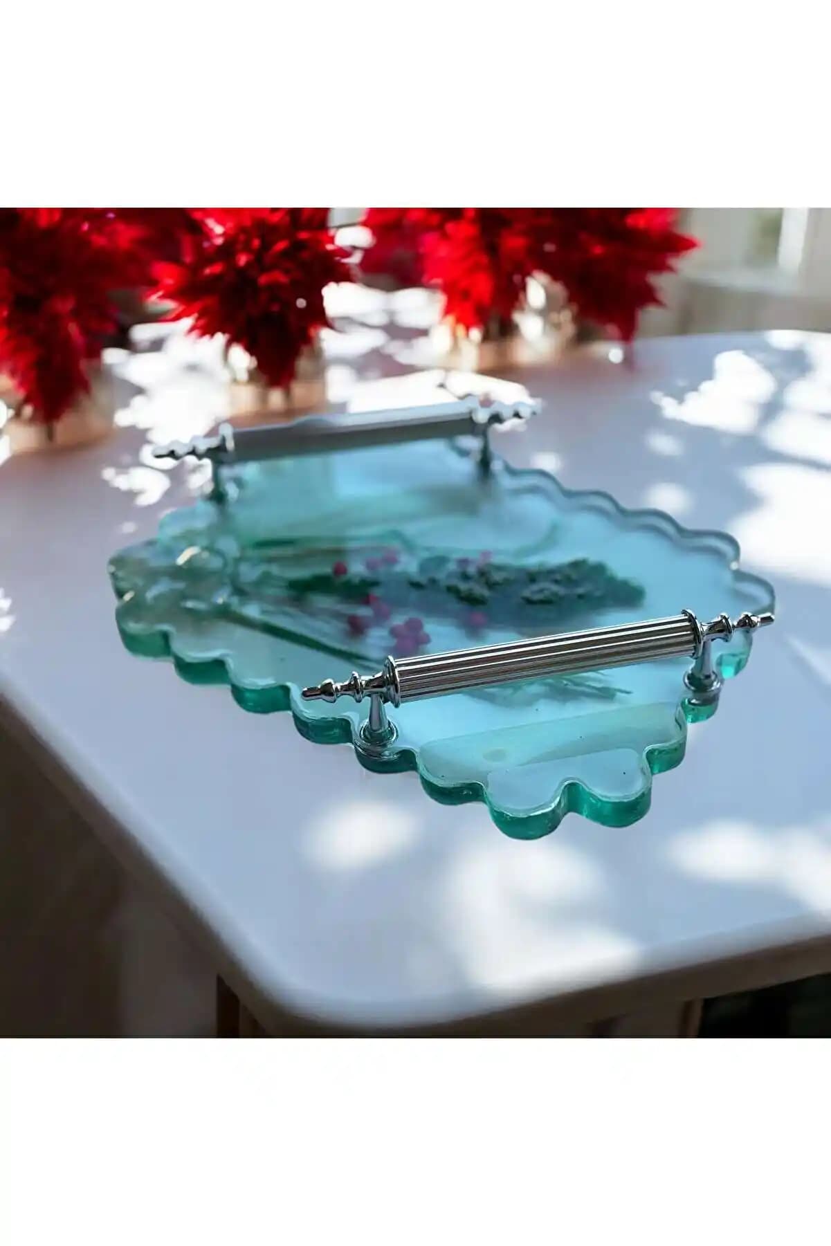 Takı Tepsileri: Dekoratif ve Fonksiyonel Çözümlerle Takı Düzenleme Rehberi