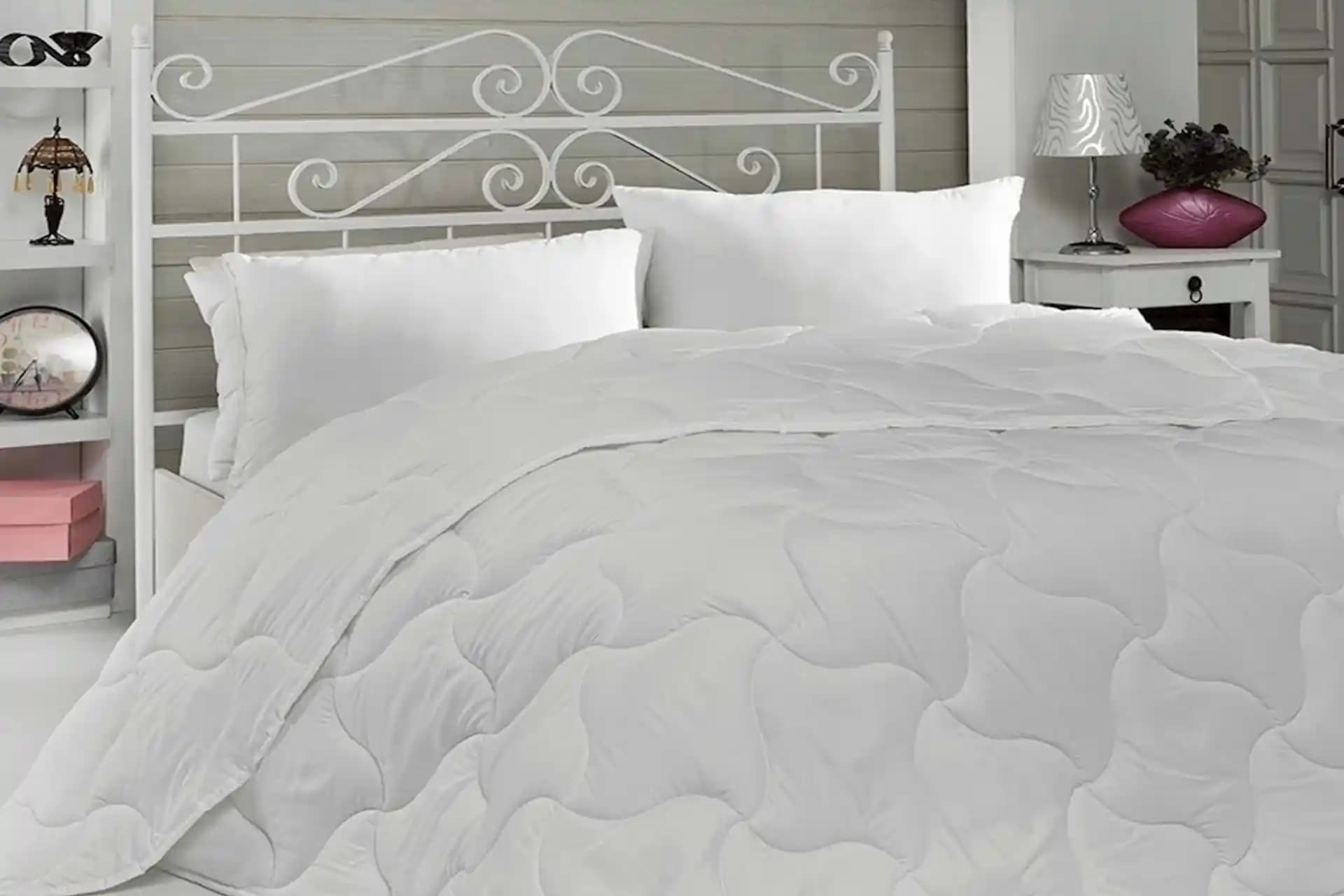 Tek Kişilik Elyaf Yorganlar: Konfor ve Şıklığı Bir Arada Sunan Modern Seçenekler