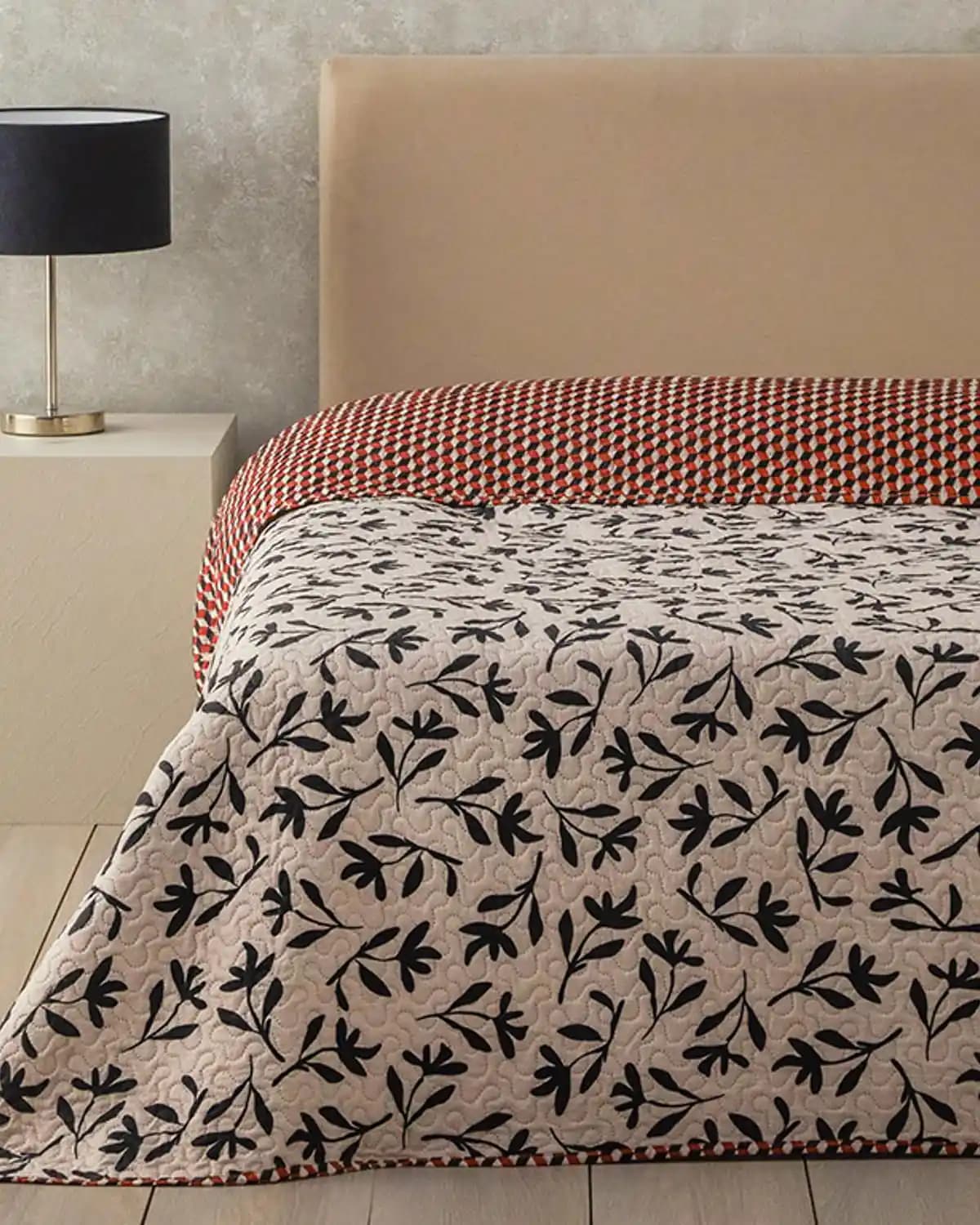 Tek Kişilik Örtüler Dekorasyonda Estetik ve Fonksiyonelliğin Buluşması