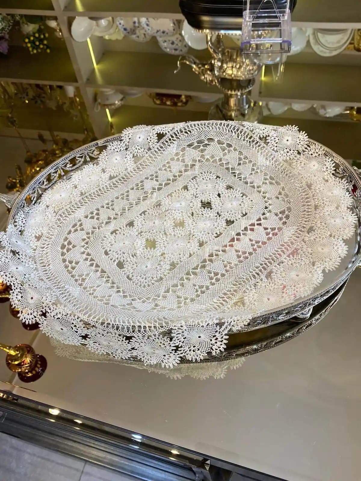 Tepsi Örtüsü Dekorasyonunda Şıklık ve Fonksiyonellik İçin En Güncel Trendler