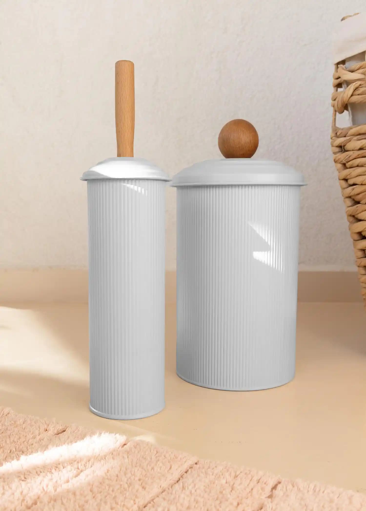 Tuvalet Çöp Kovası ve Fırçası Seçerken Dikkat Edilmesi Gerekenler ve Trendler