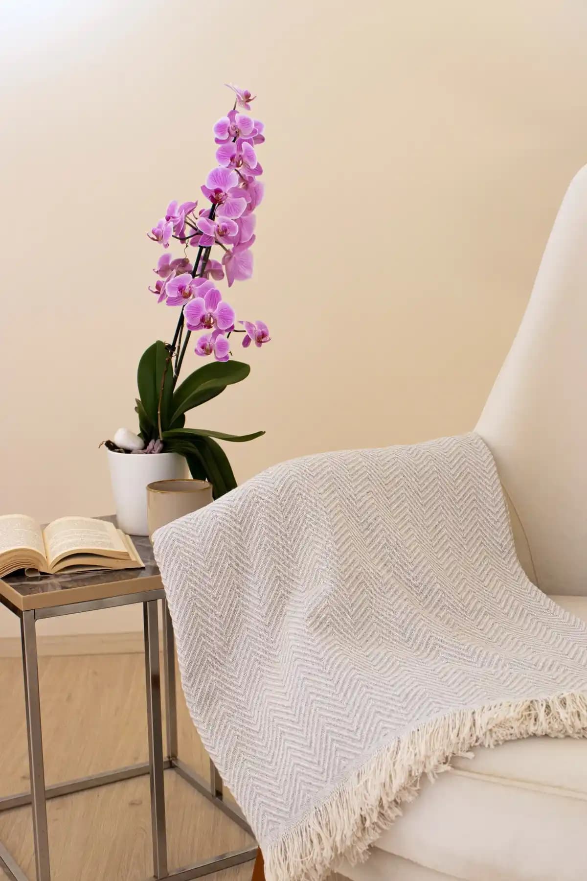 TV Örtüsü Seçimi ve Dekorasyonda Kullanım İpuçları