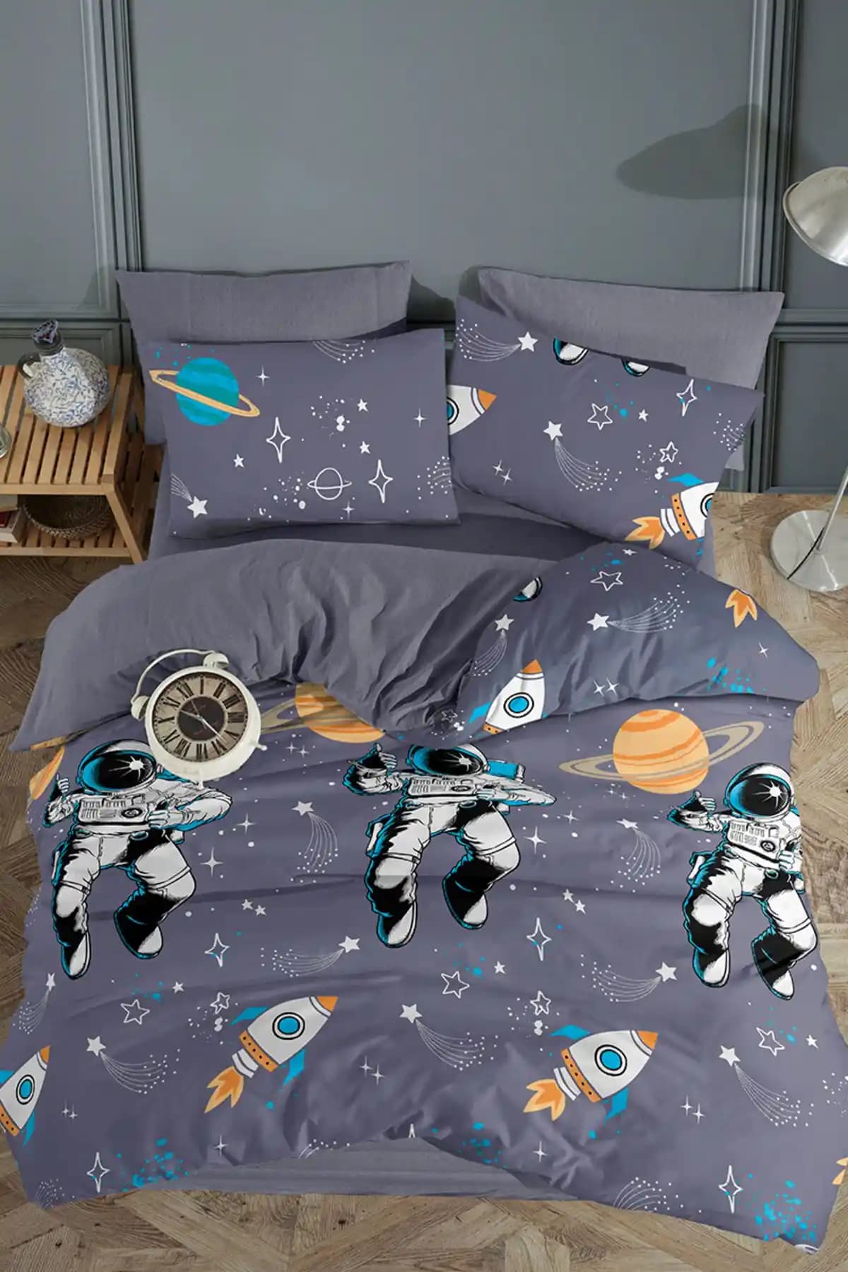 Uzay Desenli Nevresim Takımı ile Çocuk Odalarına Modern ve Eğlenceli Dokunuş
