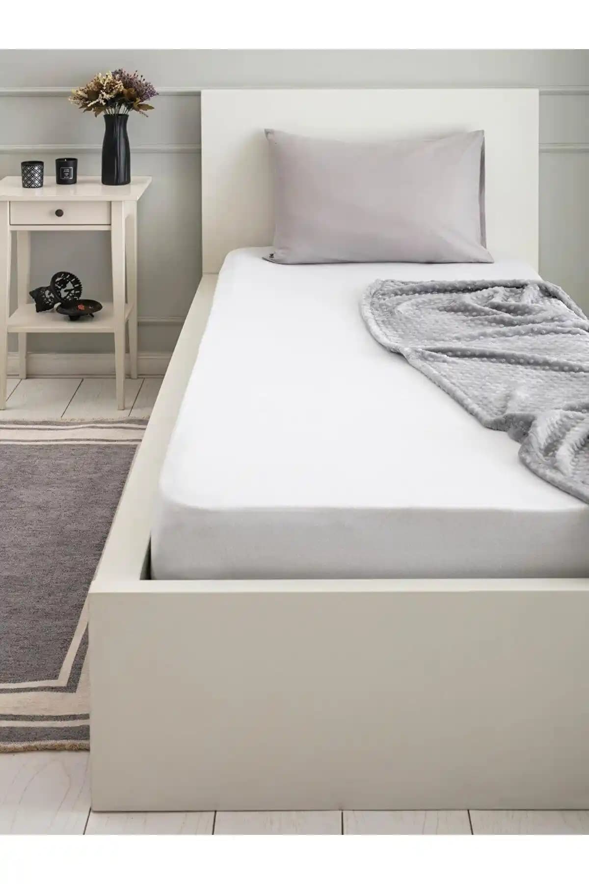 Yatak Odası Dekorasyonunda Konfor ve Şıklık İçin Lastikli Çarşaf Seçenekleri