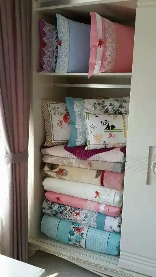 Yatak Odası İçin Pratik ve Şık Nevresim Dolabı Düzenleme Rehberi