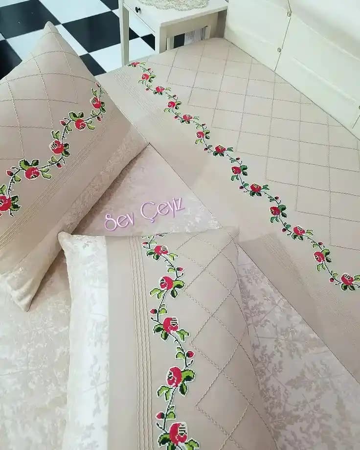Yatak Odası İçin Şık ve Konforlu Çarşaf ve Pike Takımı Seçenekleri