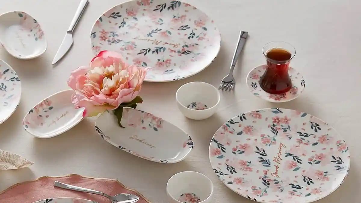 Yeni Ev Hediyesi İçin Dekorasyon ve Mobilya Trendleri ve İlham Verici Alternatifler