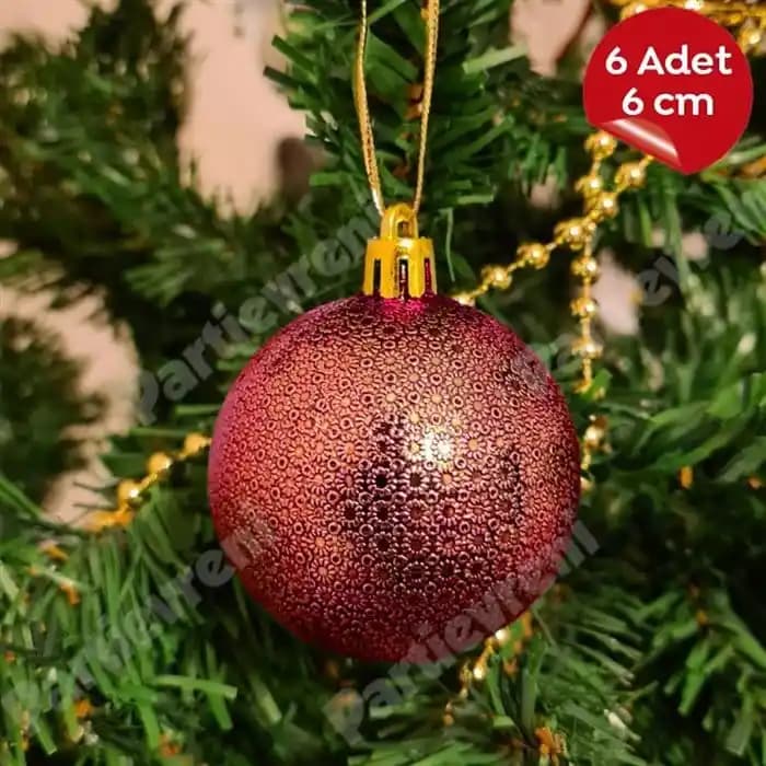 Yılbaşı Ağacı Süsleme Rehberi: Trendler, Teknikler ve Dekorasyon İpuçları