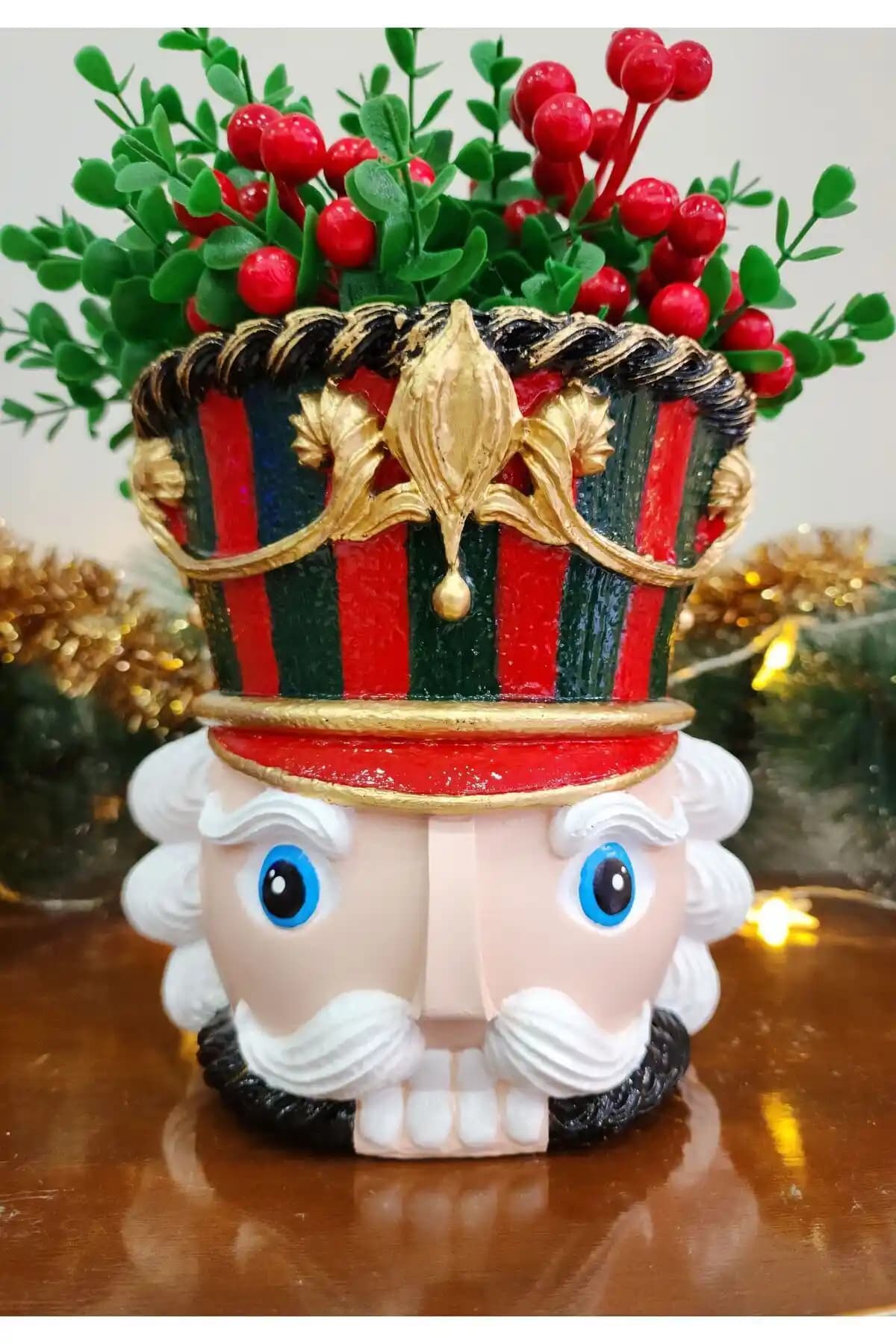 Yılbaşı Dekorasyonunda Kullanılan Aksesuarlar ve Trendler Hakkında Detaylı Rehber